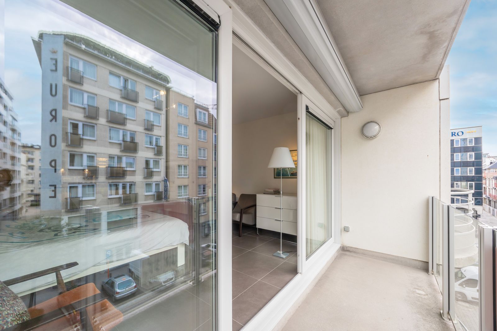 Moderne studio met een zonnig terras en lateraal zeezicht - photo 3