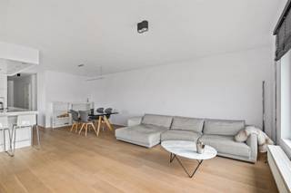 Modern en instapklaar appartement gelegen in de gegeerde Pulhofwijk OMGEVINGIn het hart van de felbegeerde Pulhofwijk in Berchem vinden we dit ruim...