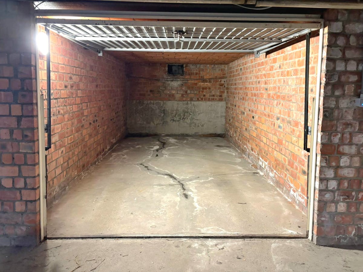 A LOUER : garage à Runkst (Hasselt) - photo 3