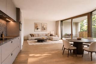 Perfect move-in-ready and like-new apartment in a luxurious park residence in the sought-after Eksterlaar area of Deurne-South. With all major...