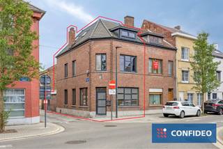 Ontdek deze charmante hoekwoning op een toplocatie in het centrum van Tongeren, gelegen op een steenworp van het recent vernieuwde Stadspark...