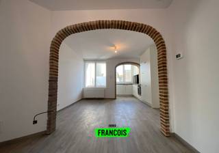 Dit gerenoveerde, moderne appartement is gelegen op een uiterst centrale ligging in de bruisende badstad Blankenberge, op wandelafstand van...