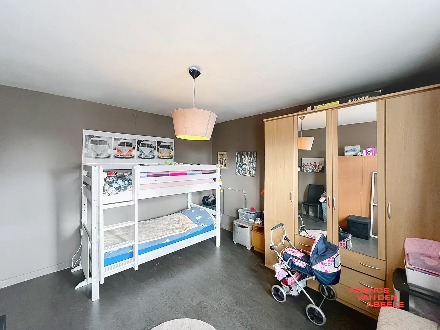 Rustig gelegen halfopen bebouwing met 3 slaapkamers en tuin  - foto 5