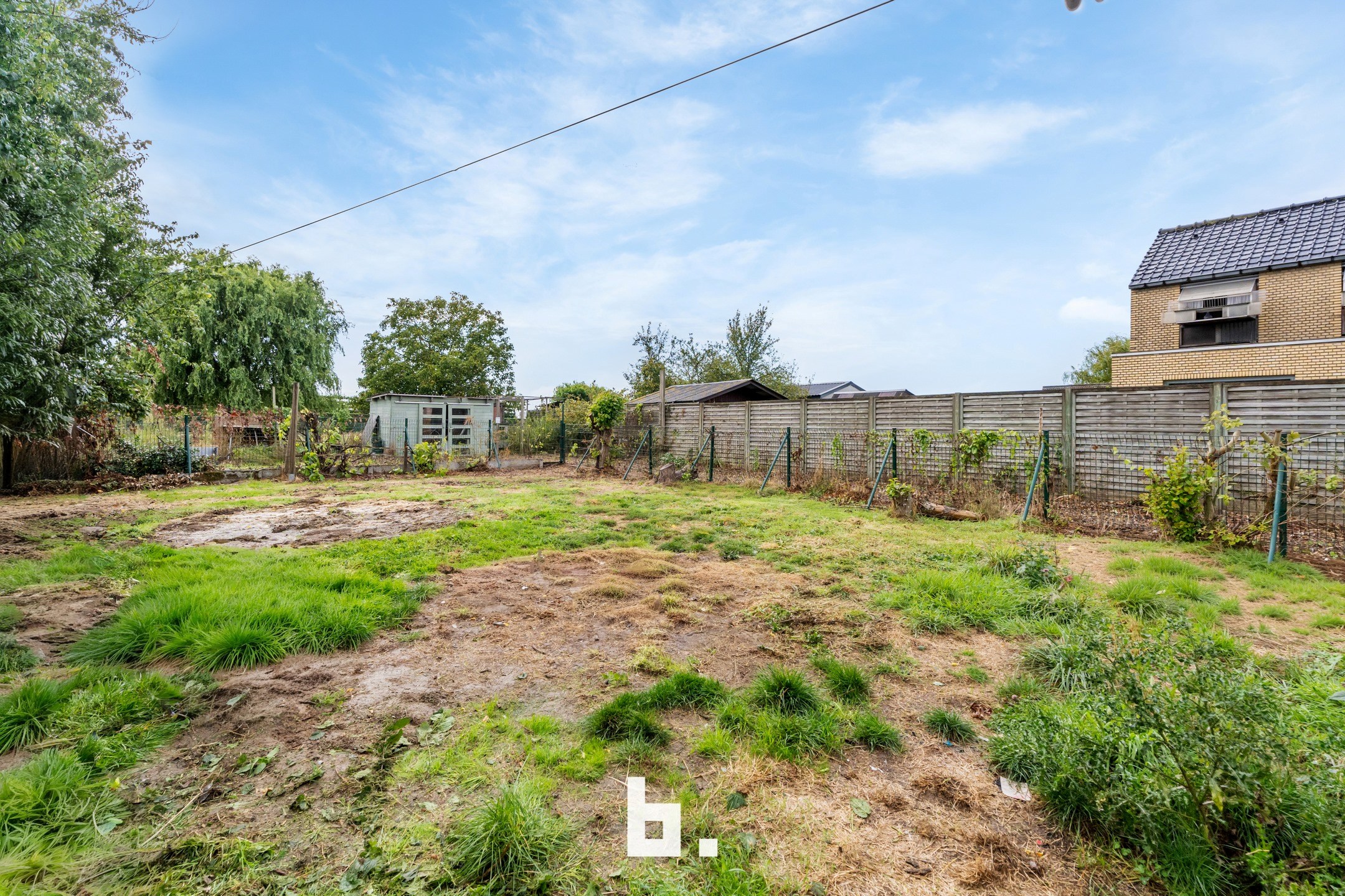 Charmante bungalow met grote tuin en veel potentieel in Roeselare - foto 3