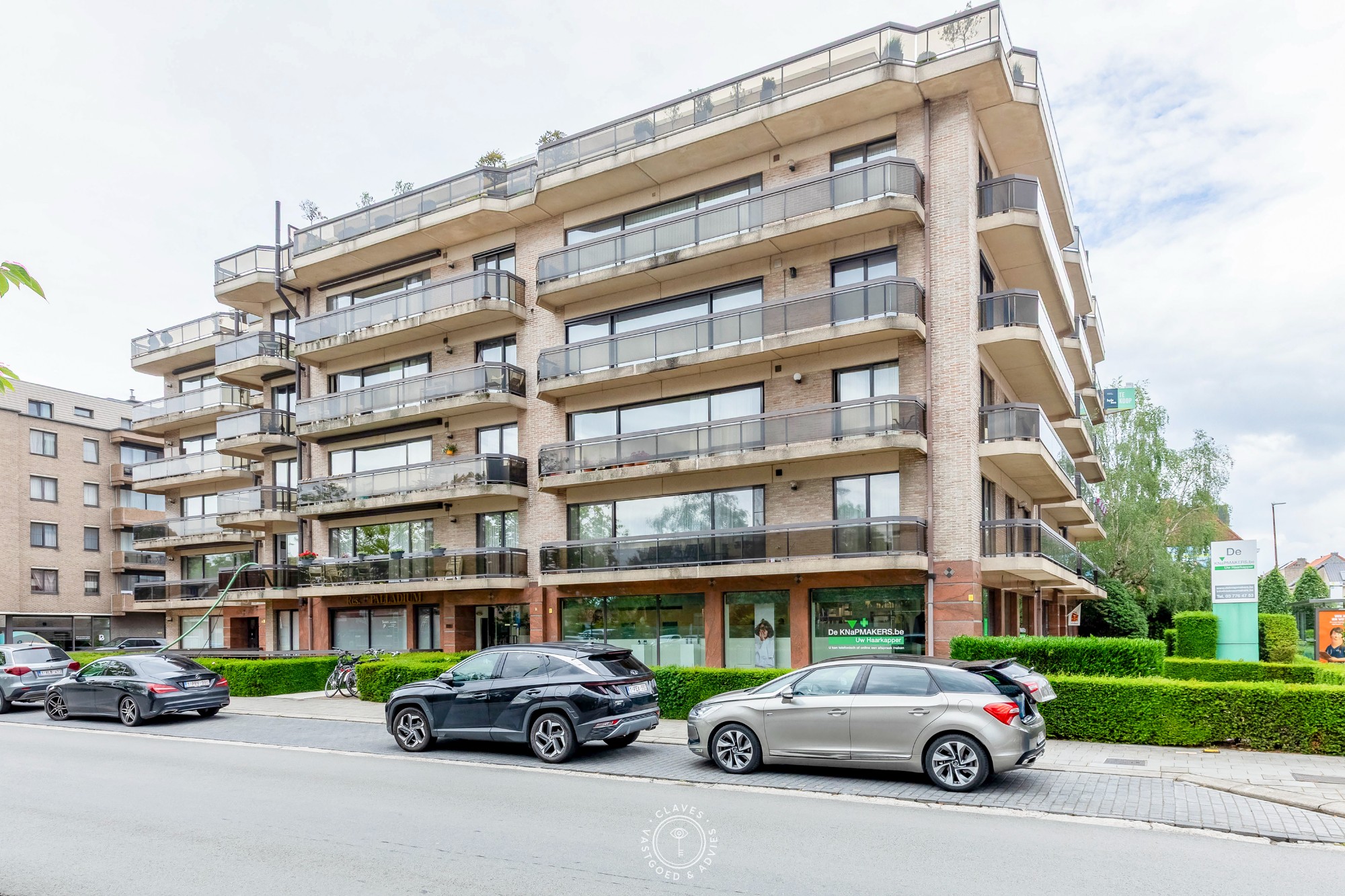 Bijzonder ruim appartement met zuidgericht terras - foto 1