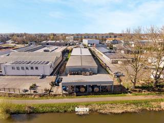 Bent u op zoek naar een uniek bedrijfsgebouw in de industriezone NOORD II van Aalst (Hofstade)? Dit betreft een site van zomaar liefst 5.685...