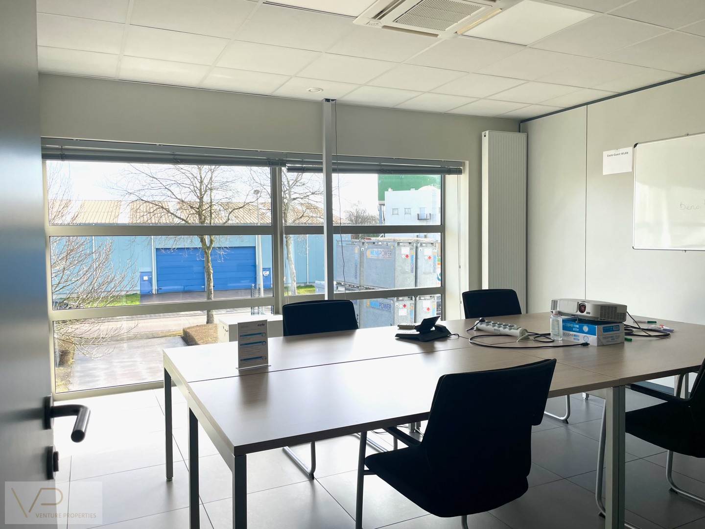 Instapklare kantoren (230m²) nabij E-17 - foto 3