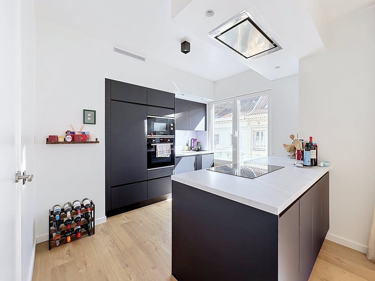 Appartement met 2 slaapkamers en terras te huur in Gent - foto 4