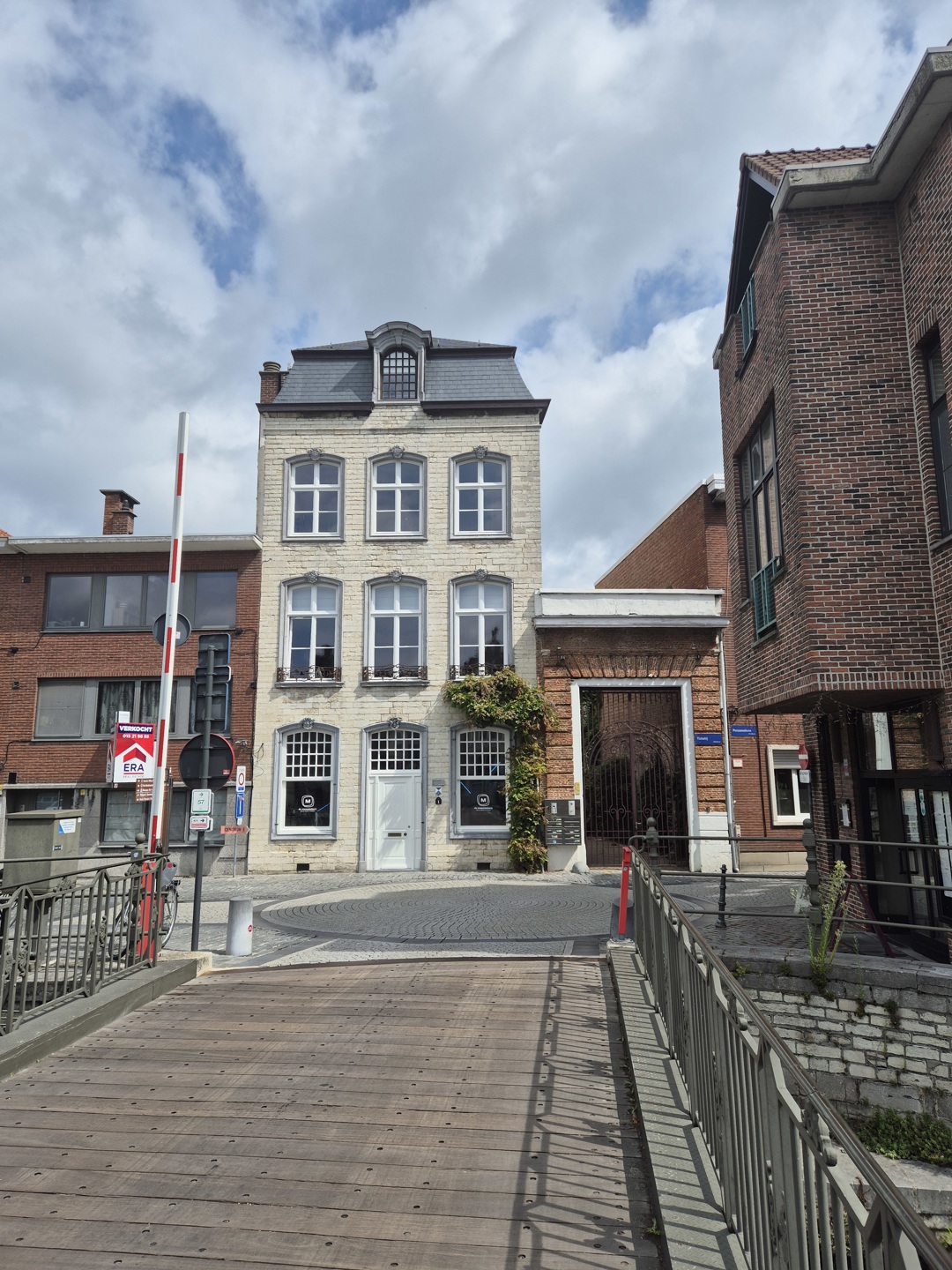 Commercial à louer à Malines - photo 2