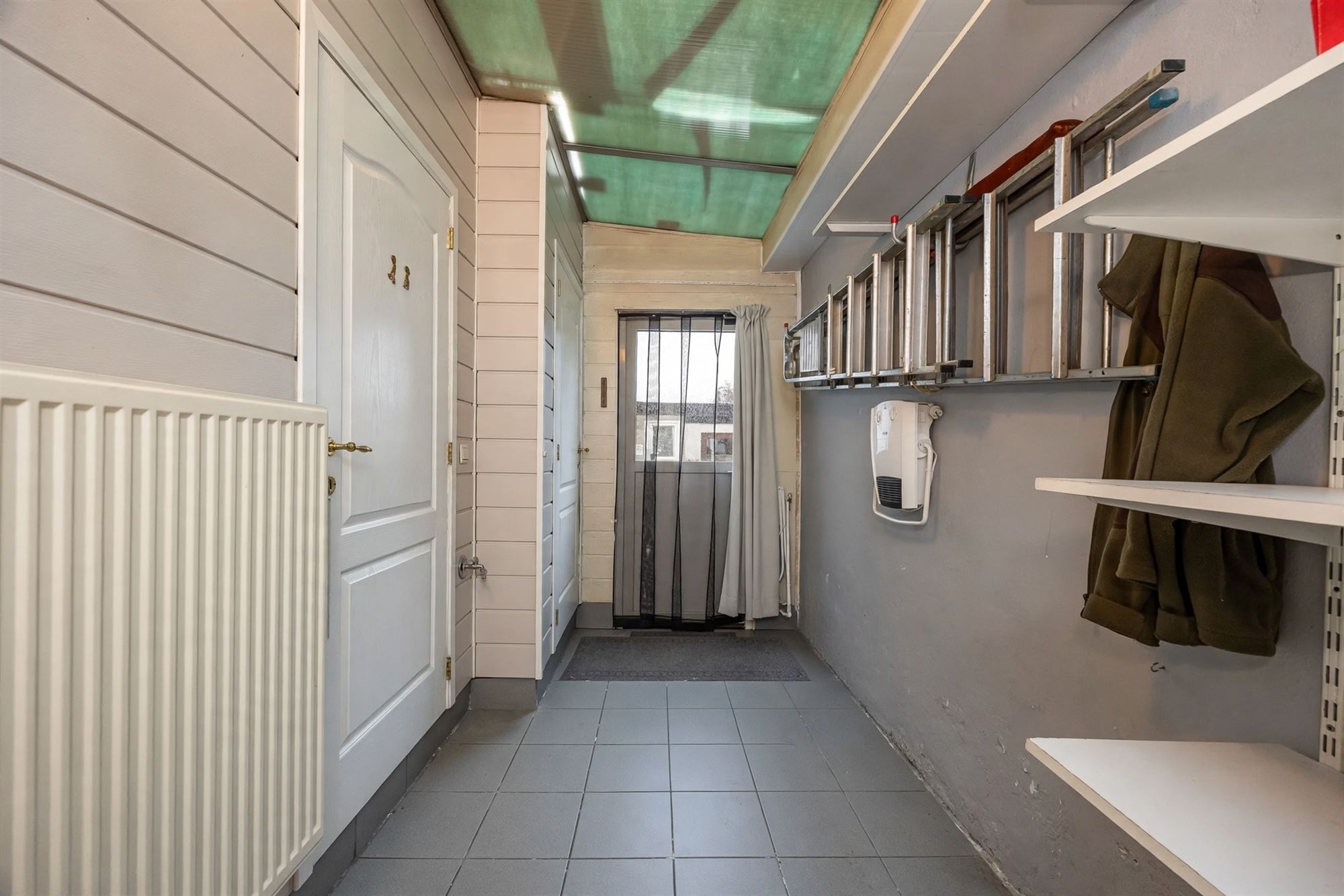 Gezinswoning met twee slaapkamers en tuin - foto 5