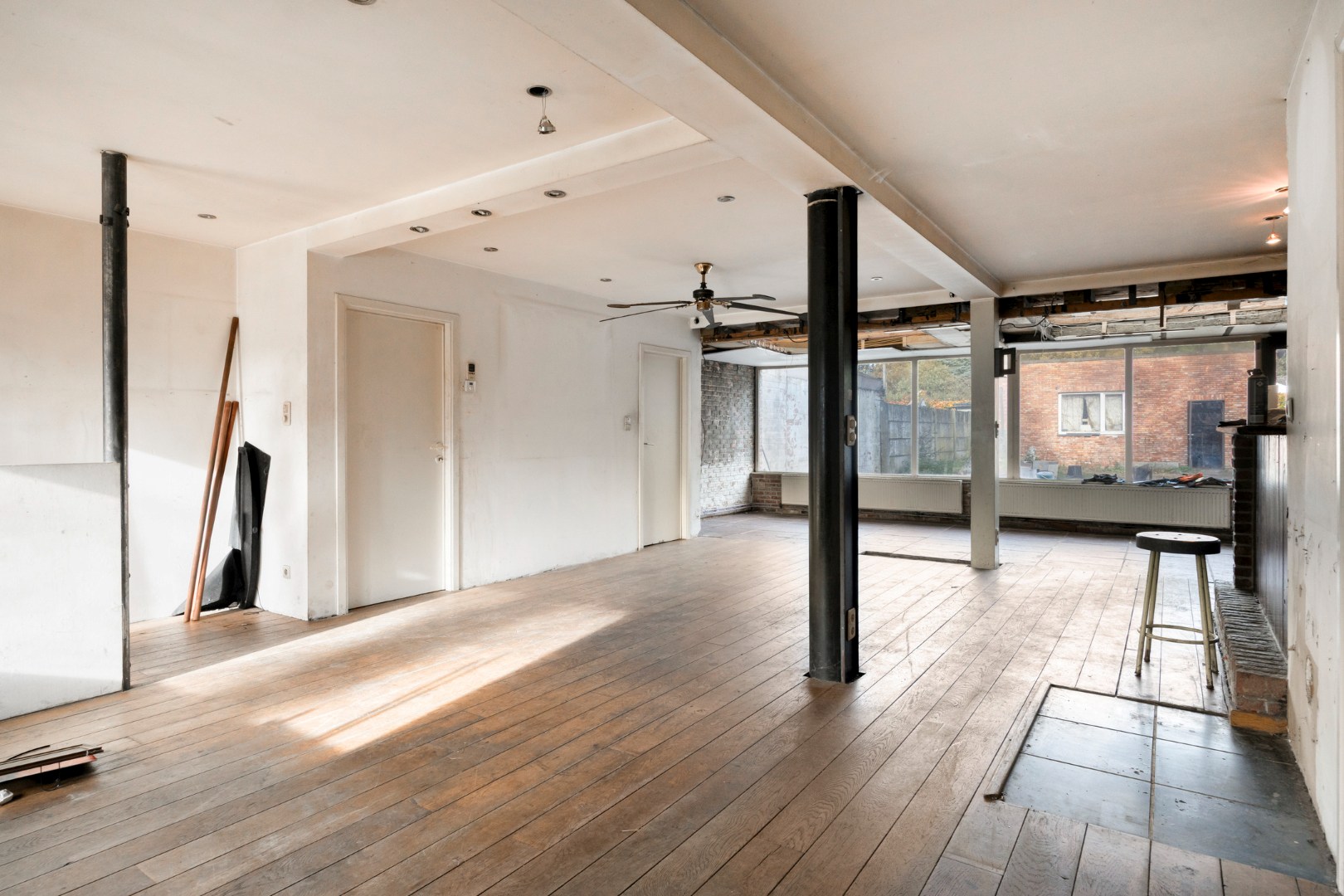 Rustig gelegen halfopen woning met 2/3 slpks op een perceel van 810 m² te Nijlen ! - foto 3