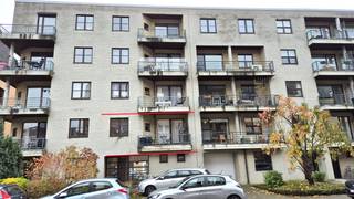 Ben je op zoek naar een charmant appartement met twee terrassen én een private staanplaats? Dan is dit gezellige appartement op de eerste...