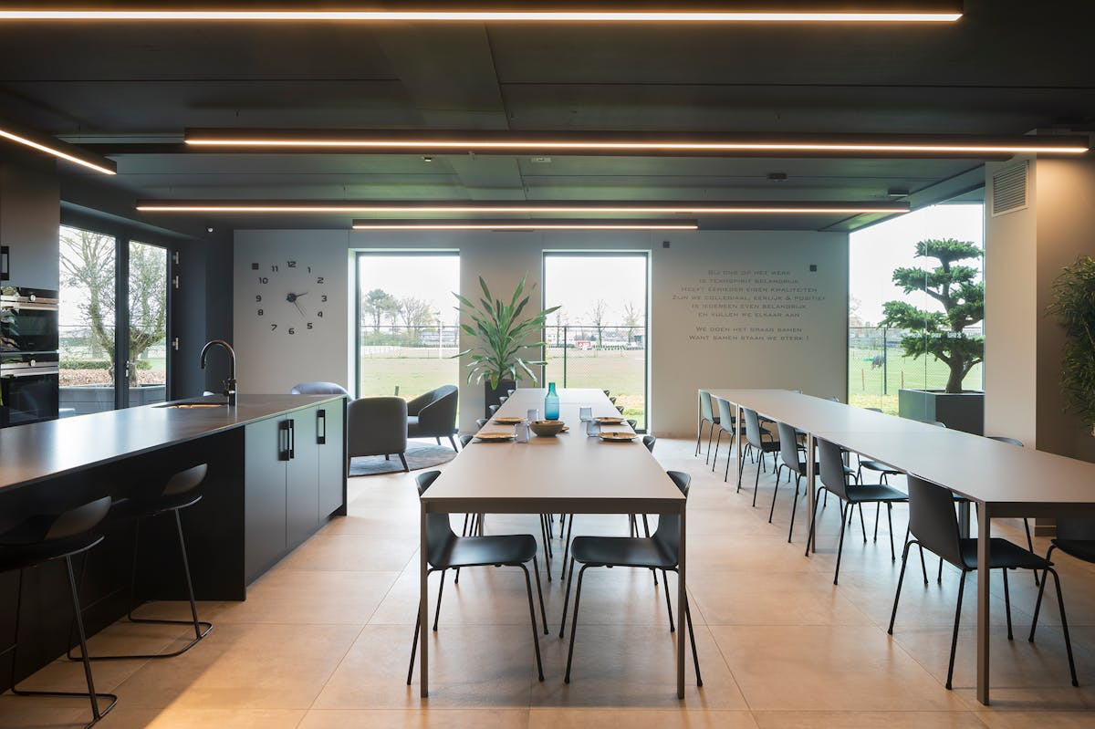 Entrepôts avec ou sans bureaux à louer à Wuustwezel ! - photo 3