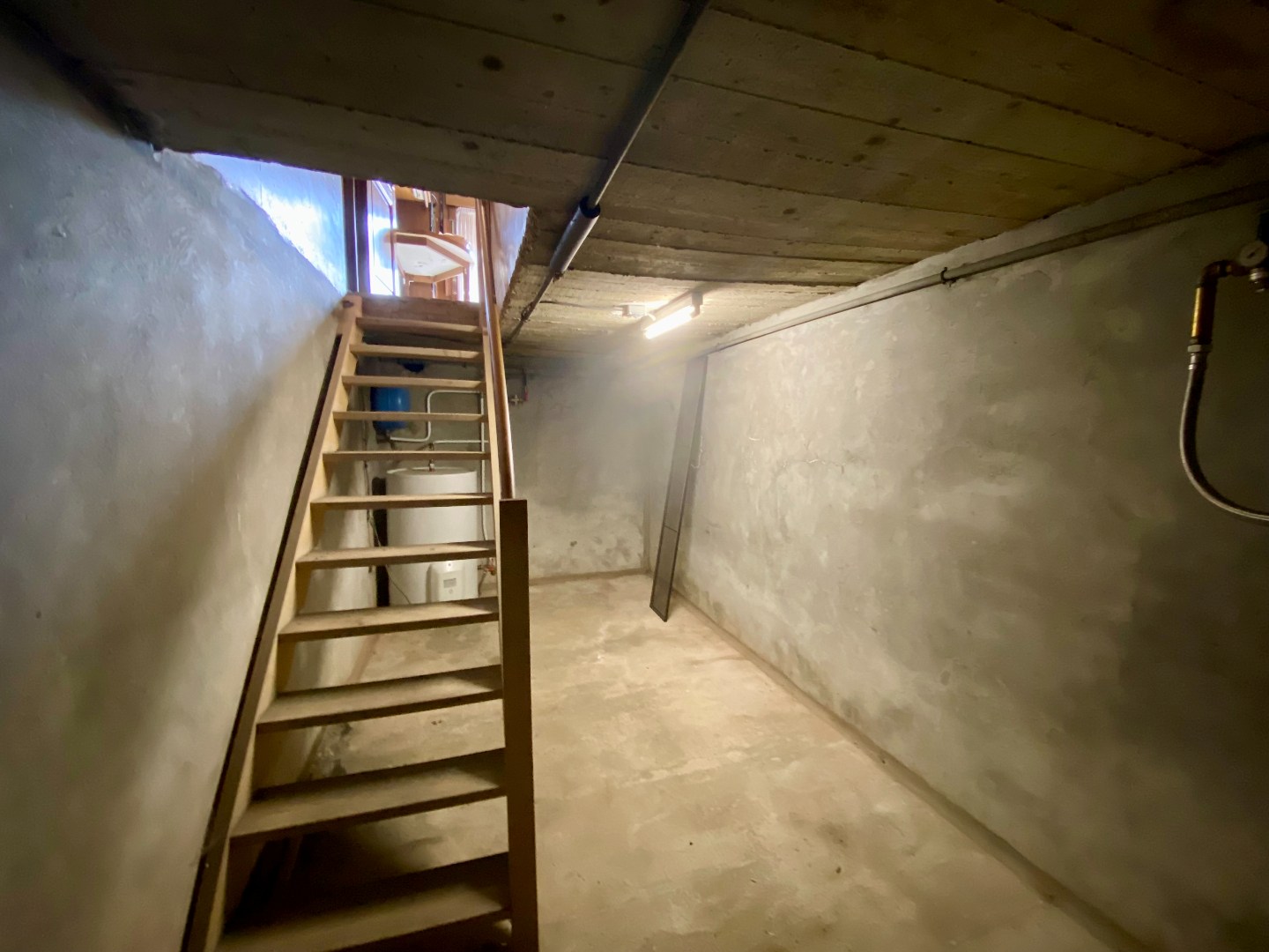 Zeer goed gelegen te renoveren gezinswoning met tuin en garage op 245 m²! - foto 5