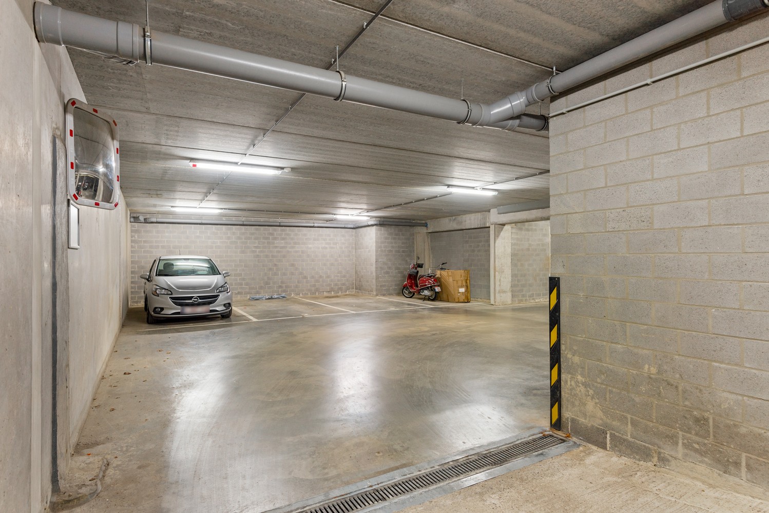 Modern appartement met 2 slaapkamers, terras &amp; autostaanplaats op toplocatie in Lier! - foto 3