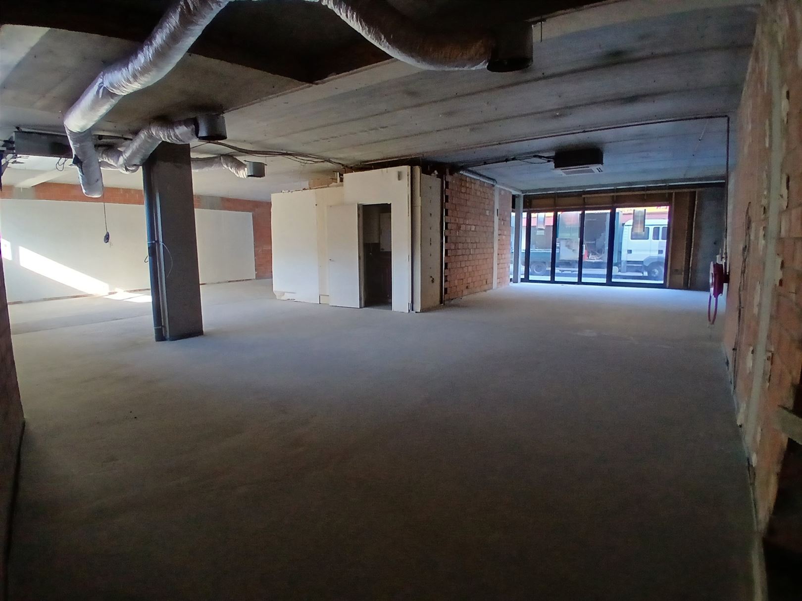 Commercial for sale in Vilvoorde - photo 2