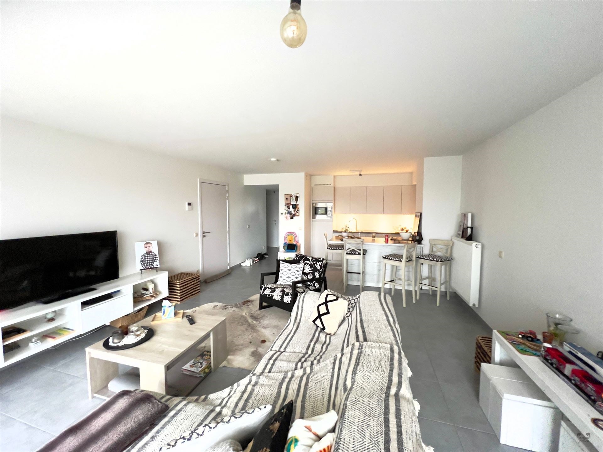 Ruim 2 slaapkamer appartement te Bredene - foto 5