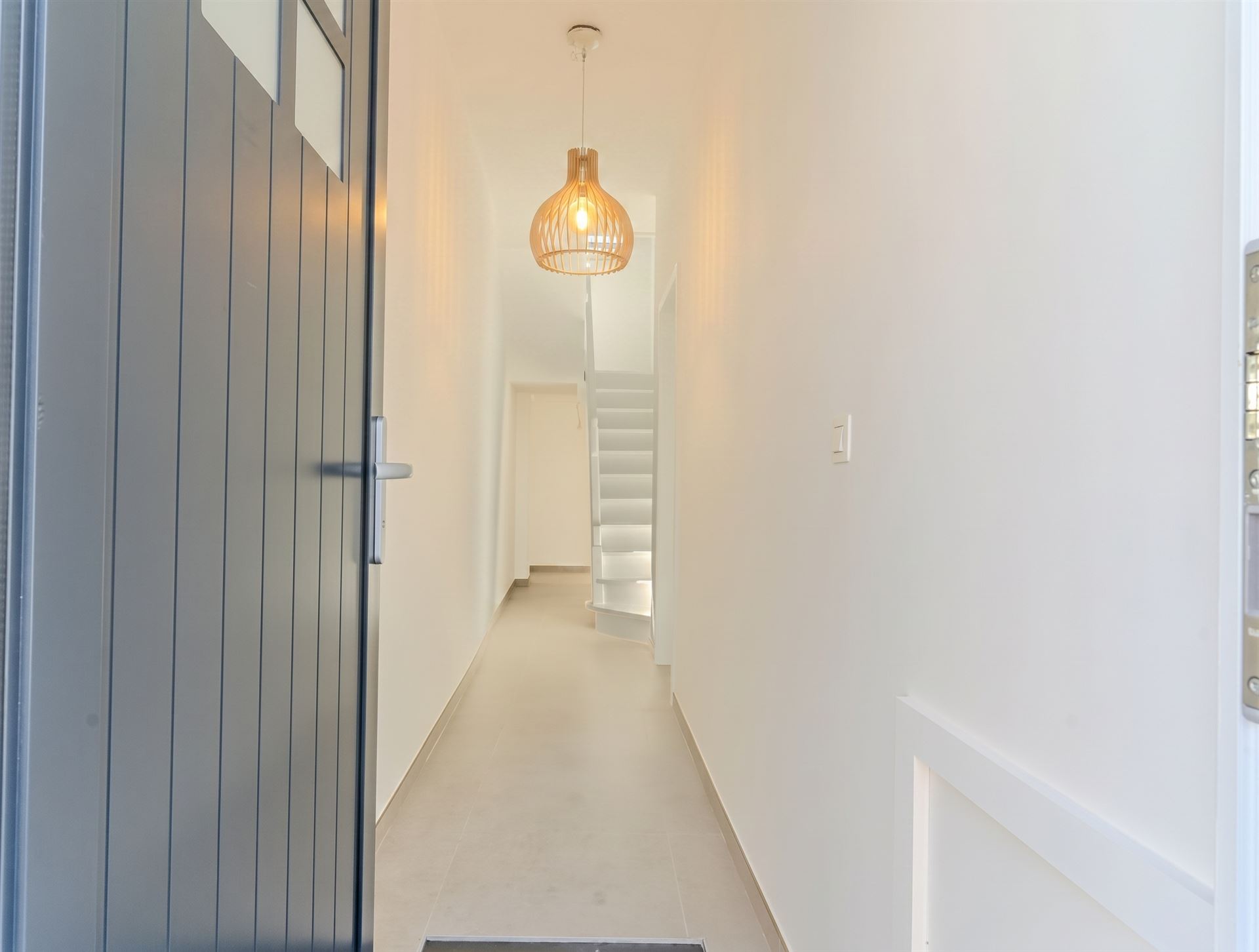 Volledig gerenoveerde en energiezuinige woning! - foto 4