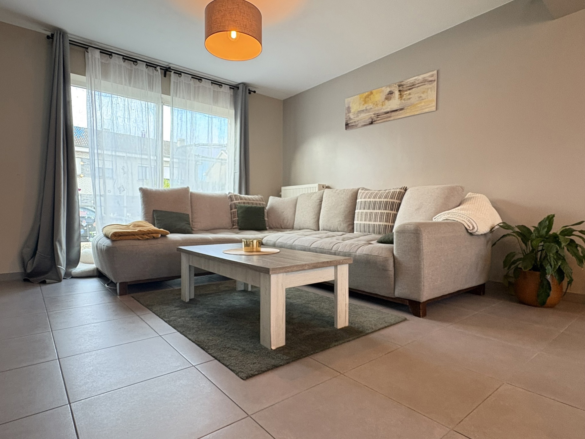 Gezellige rijwoning met tuin op centrale ligging - foto 2