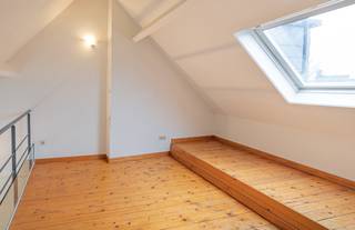 Dit lichtrijk en charmant appartement bevindt zich op een uitstekende ligging in het hart van Mechelen. Bij het betreden van het appartement kom je...