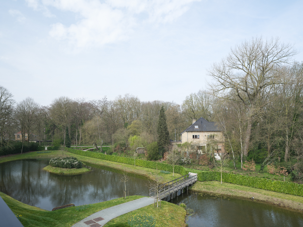 Lichtrijke penthouse met 3 slaapkamers, ruim zonneterras en twee overdekte staanplaatsen met groen uitzicht op fietsafstand van het centrum van Gent. - photo 4