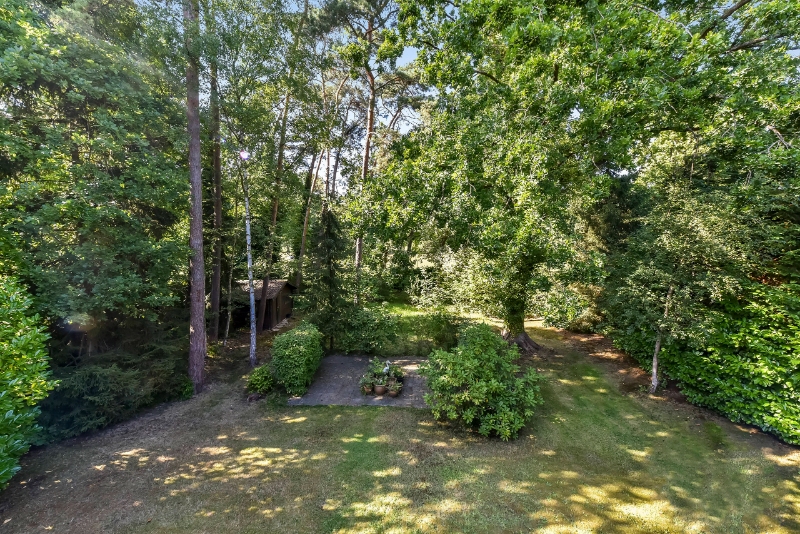 Zeer rustig gelegen villa van 245m² in moderne stijl op 14 are palende aan golfdomein - photo 5