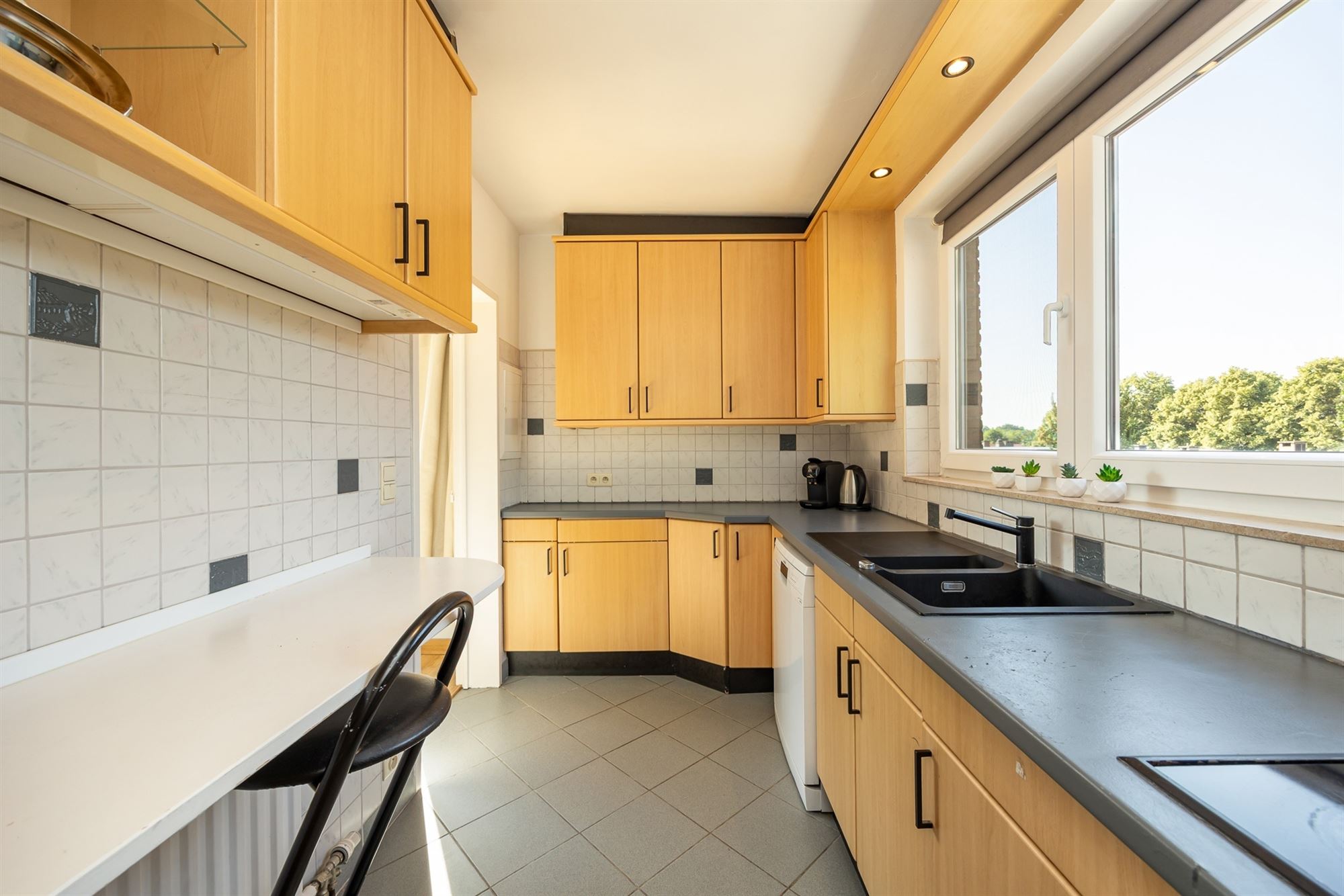 Appartement met twee slaapkamers en garage te Mortsel - foto 4