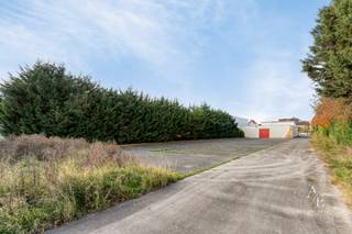 Ontdek dit imposant winkelpand/grootwarenhuis op een toplocatie aan de Kortrijksesteenweg in Harelbeke – een absolute parel voor...