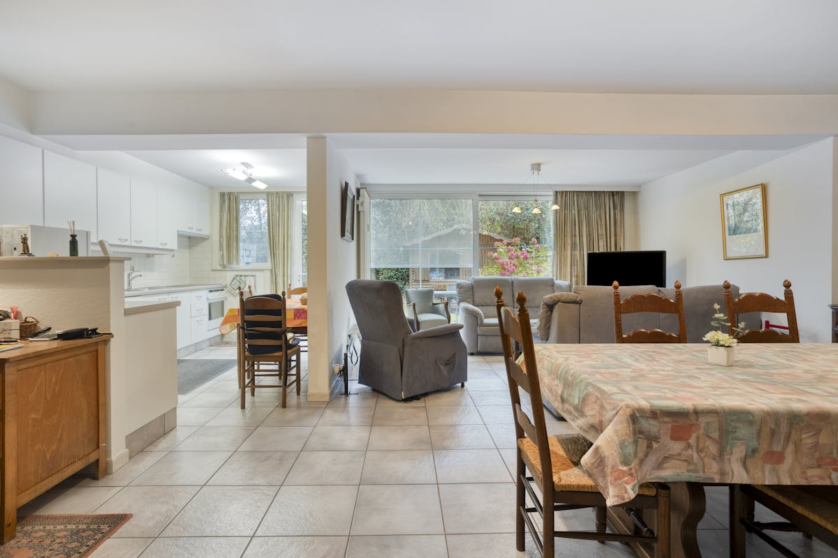 Spacieux appartement de 2 chambres à vendre à Assebroek - photo 2