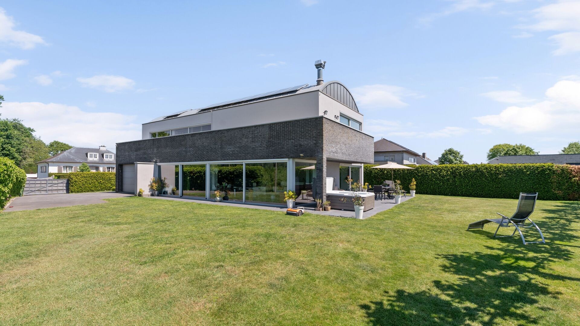 Uitzonderlijke designvilla aan het Herkenrodebos – exclusief wonen op een toplocatie. - foto 4