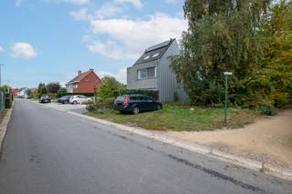 Op zoek naar een plek waar je rustig kan wonen, maar toch alles dichtbij hebt? Dan is deze bouwgrond in de Muizenheuvelstraat in Oelegem precies...