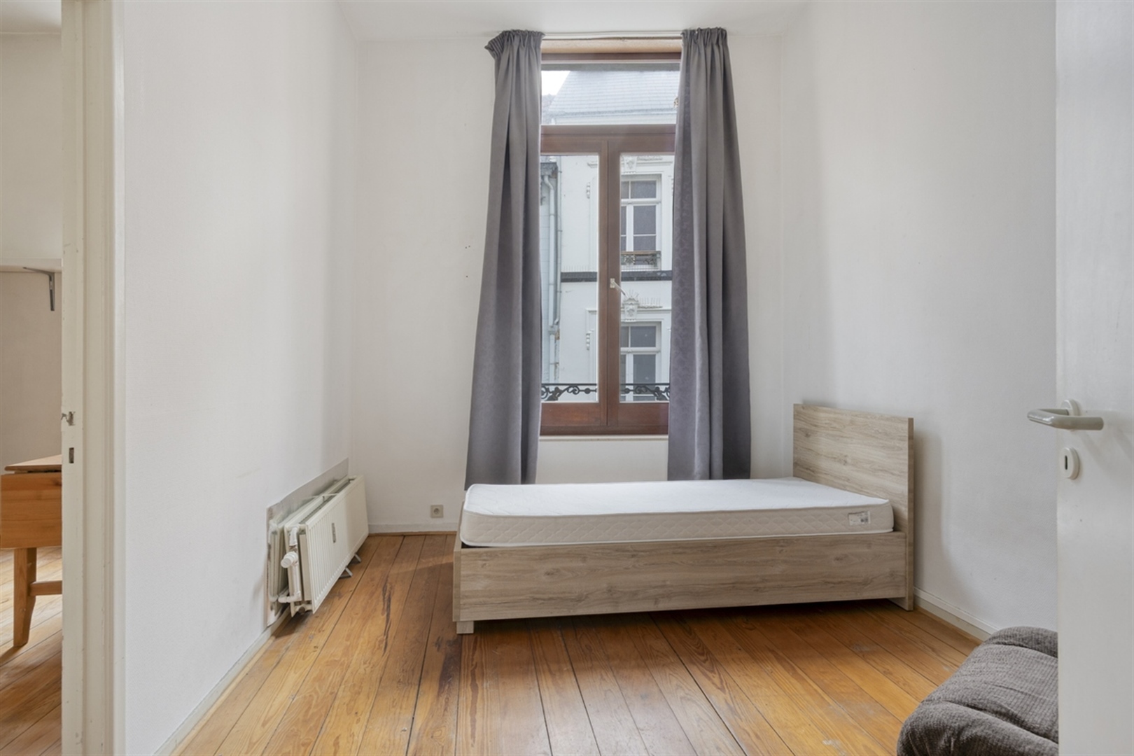 Te renoveren opbrengsteigendom gelegen in het historisch centrum van Leuven - foto 4