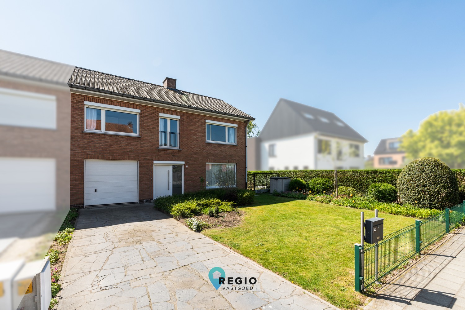 Uitstekend gelegen 4 slaapkamer gezinswoning met ruime tuin te Hansbeke - foto 1