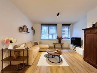 Zeer gezellig en quasi nieuwbouwappartement in het centrum van Heist, op korte afstand van het station, het strand en alle dagdagelijkse...