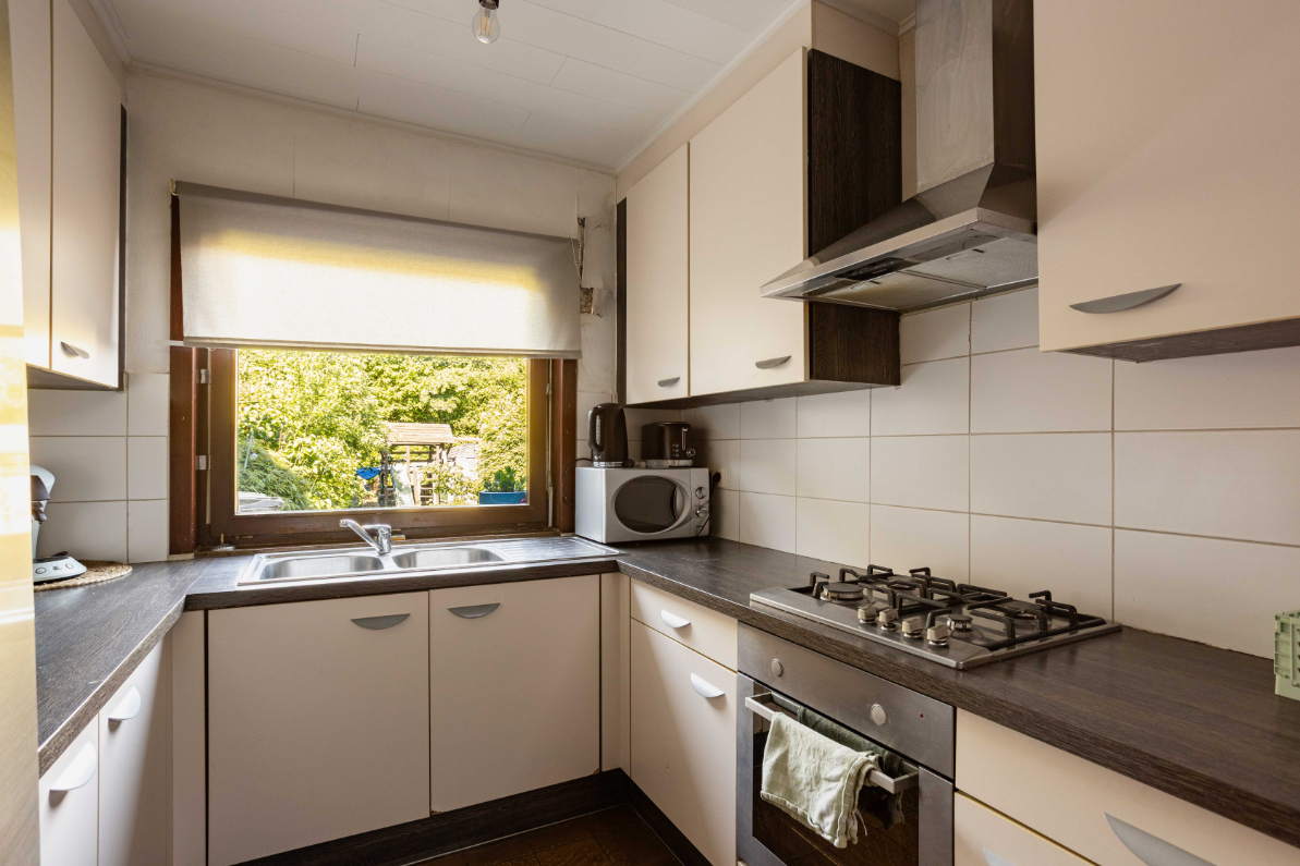 Rijwoning  met 4 slaapkamers en mooie tuin - foto 5