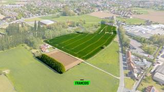 Gelegen in de rustige Ballingstraat te Gullegem bevindt zich deze uitzonderlijke recreatiegrond met een totale oppervlakte van maar liefst 32.213...