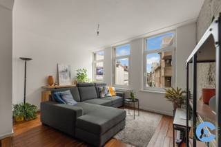 Fan van het hippe BOHO en op zoek naar een tof appartement, inclusief zalig terras? Search no more!Dit instapklaar twee slaapkamer appartement is...