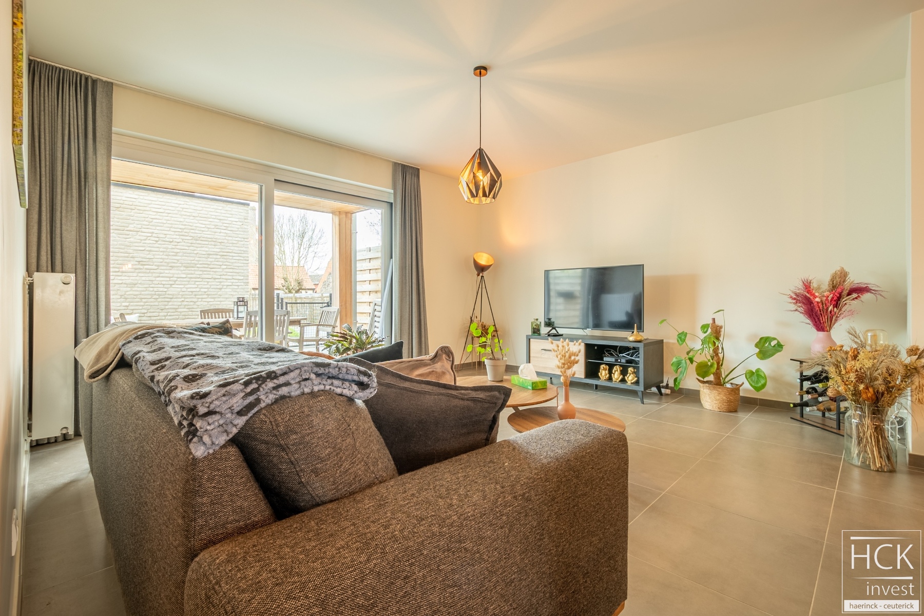 KRUISHOUTEM – Energiezuinig gelijkvloers appartement met 2 SLPK én garage - foto 4