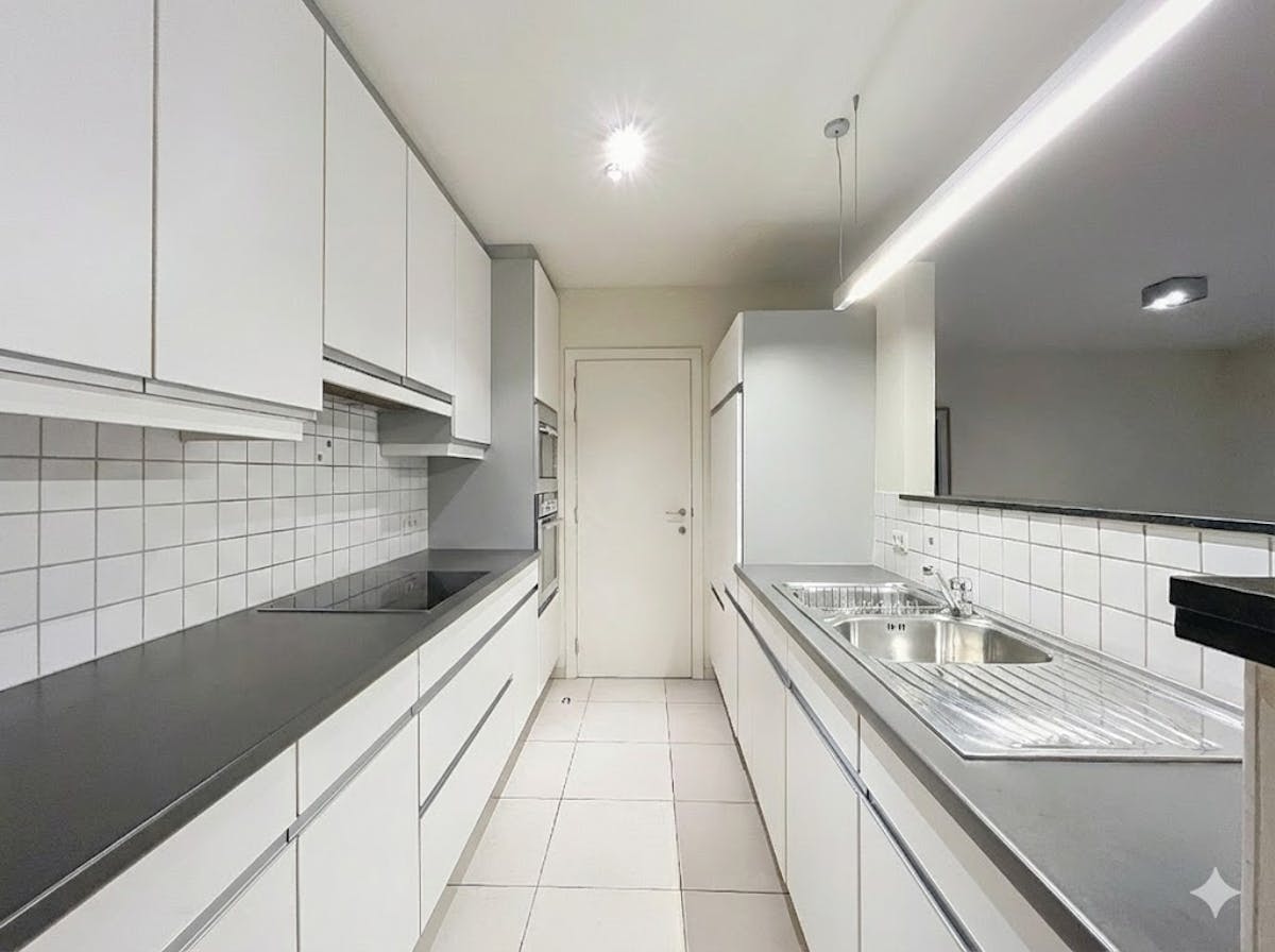 Ruim en lichtrijk appartement te huur te Assebroek - foto 3