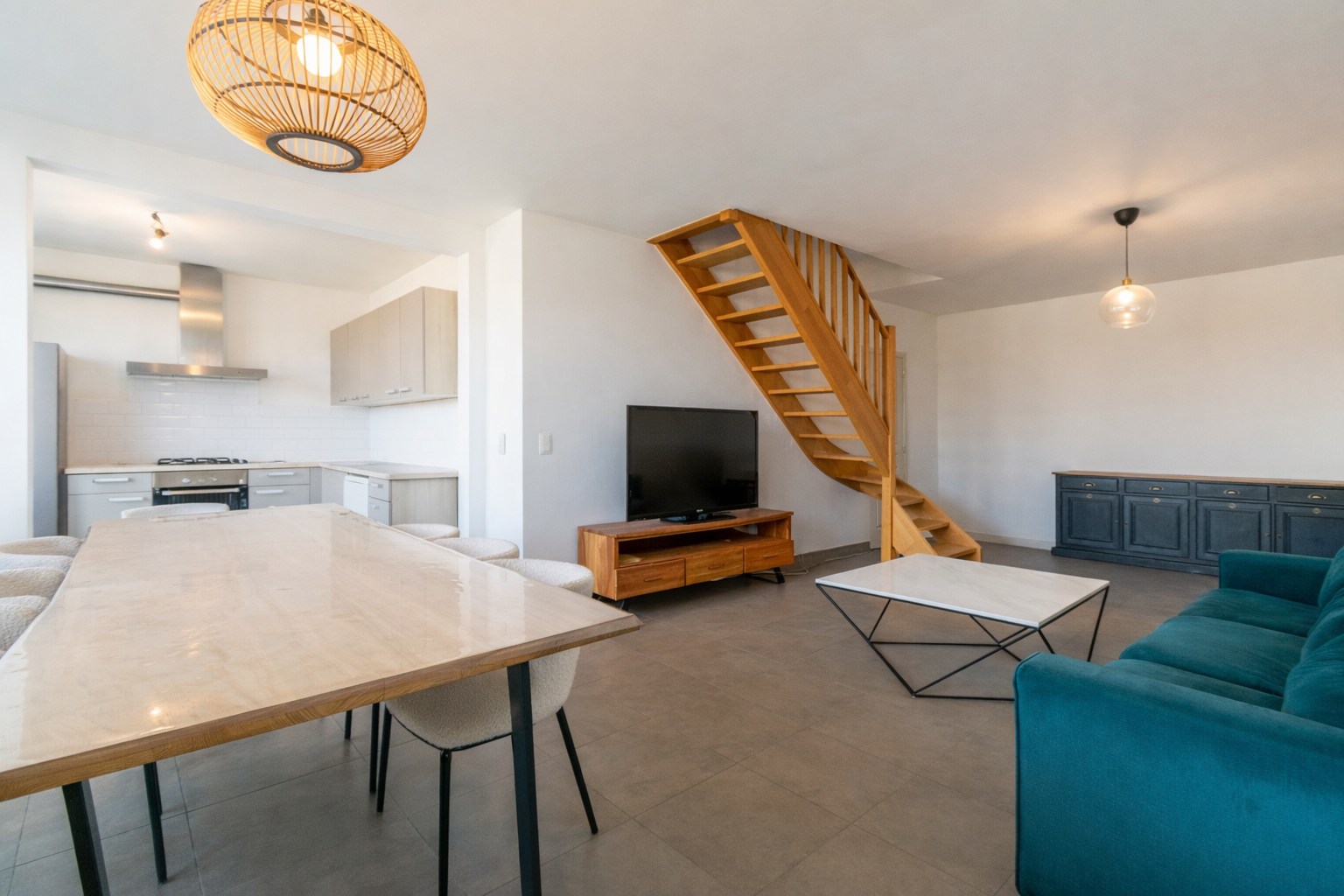 IMMEUBLE DE RAPPORT 4 GRAND APP + HANGAR  (350m²)! - photo 5