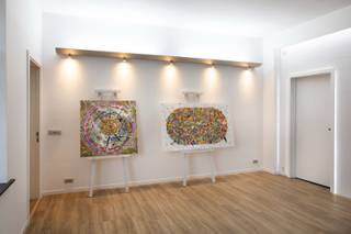 In de www.oostrozebekestraat24.be in Meulebeke stellen we jou graag deze vastgoedinvestering met twee ruime woonappartementen en...