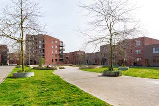 Dit stijlvol gemeubeld appartement is 100% instapklaar, en is gelegen in de Zuidervelodroom.De locatie is werkelijk een "dorp in de stad", recente...