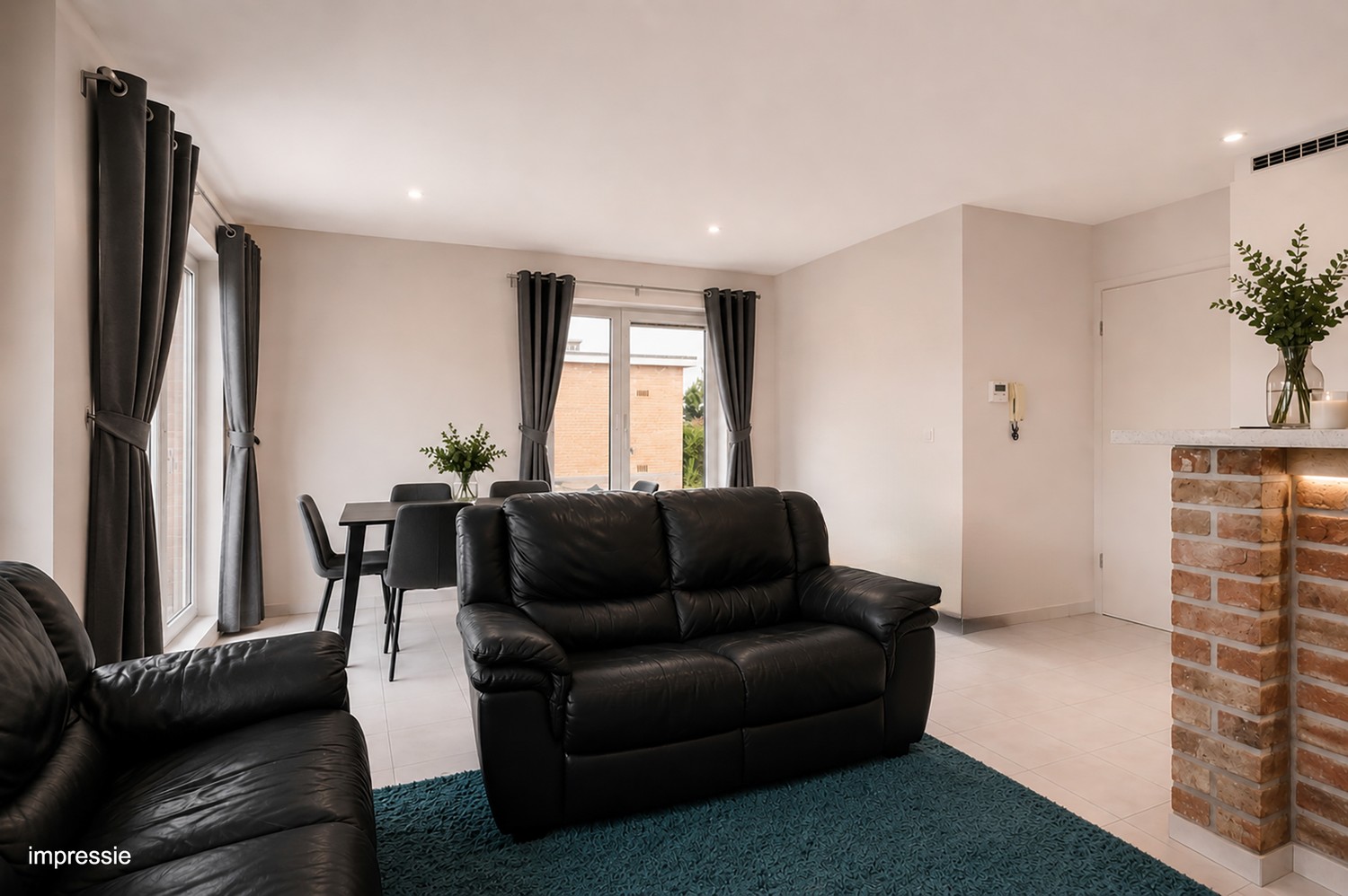 Instapklaar 2-slaapkamer appartement met royale garagebox en autostaanplaats! - foto 5
