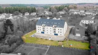 Dans une résidence calme et bien entretenue, TREVI LUXEMBOURG vous propose un appartement 3 chambres avec une très belle pièce de vie (50m2). Situé...