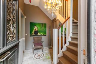 Wat een eigendom! Omgeven door groen in een oase van rust, doch centraal te Sint-Michiels en op 10' wandelafstand van het station, vind je...