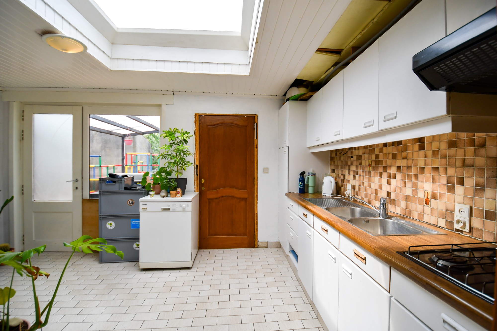 Centraal gelegen woning met 3 slaapkamers en tuin - foto 4