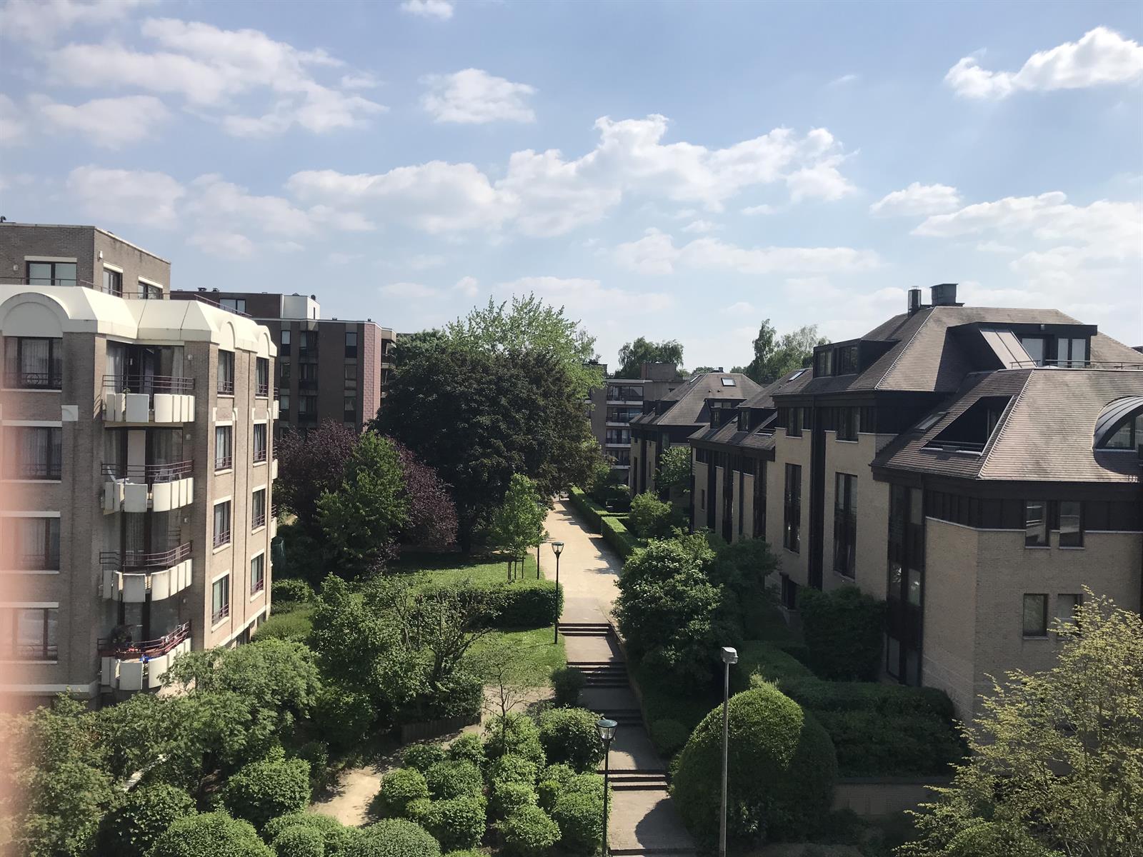 Apartment for rent in Woluwe-Saint-Lambert with 2 bedrooms - photo 2