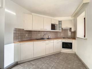 Appartement te huur in GeraardsbergenBen je op zoek naar een instapklaar appartement? Dan is dit prachtige appartement precies wat je zoekt!Dit...