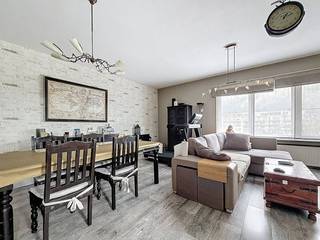 Dit appartement te huur bevindt zich op een rustige, doch centrale ligging in Merksem aan de Patrijsstraat vlakbij alle belangrijke...