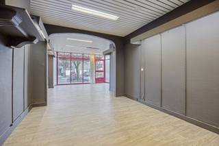 Deze locatie is uiterst gunstig door de nabijheid van het Jan Palfijn, WZC Melgeshof en de Brem.Openbaar vervoer - scholen en winkels zijn in...